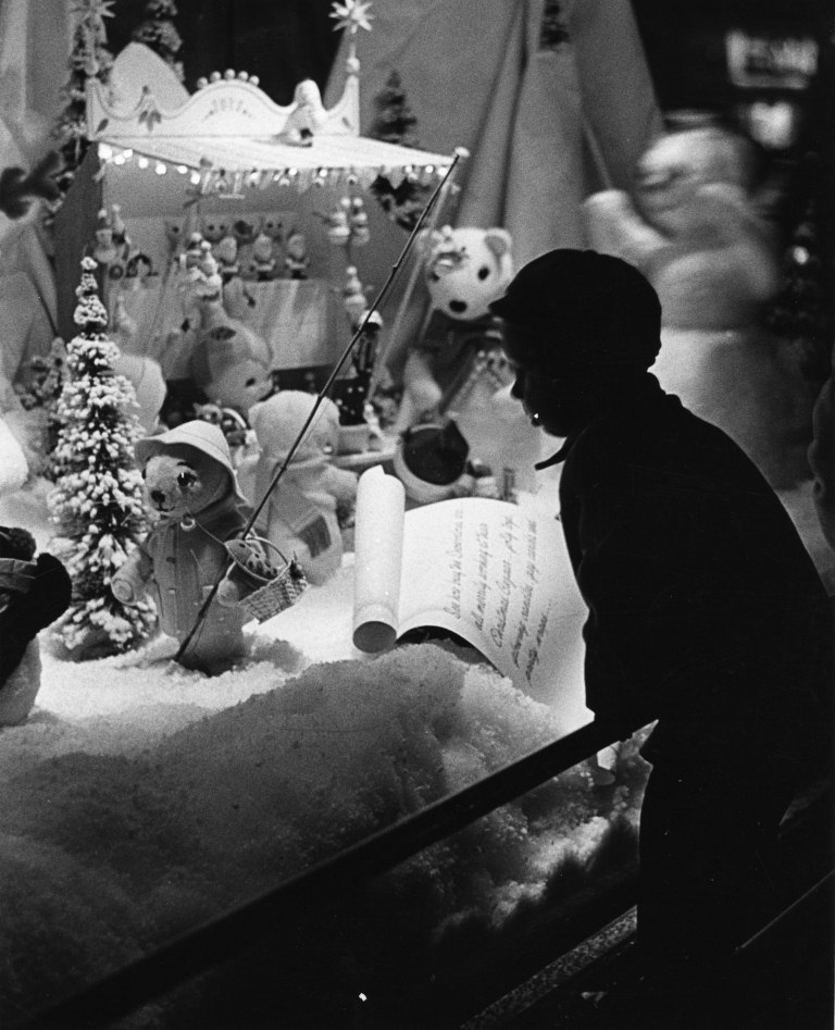 1950s window display