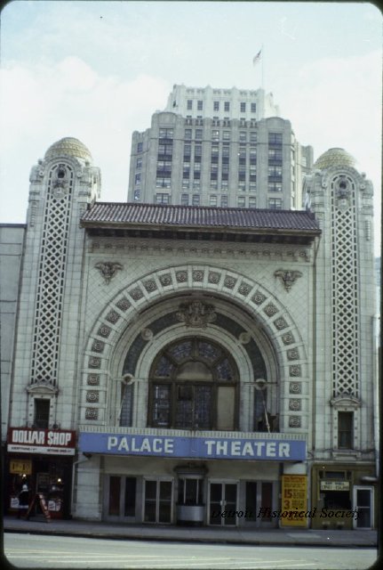 The National (Palace) Theatre, 1980 - 2010.004.338