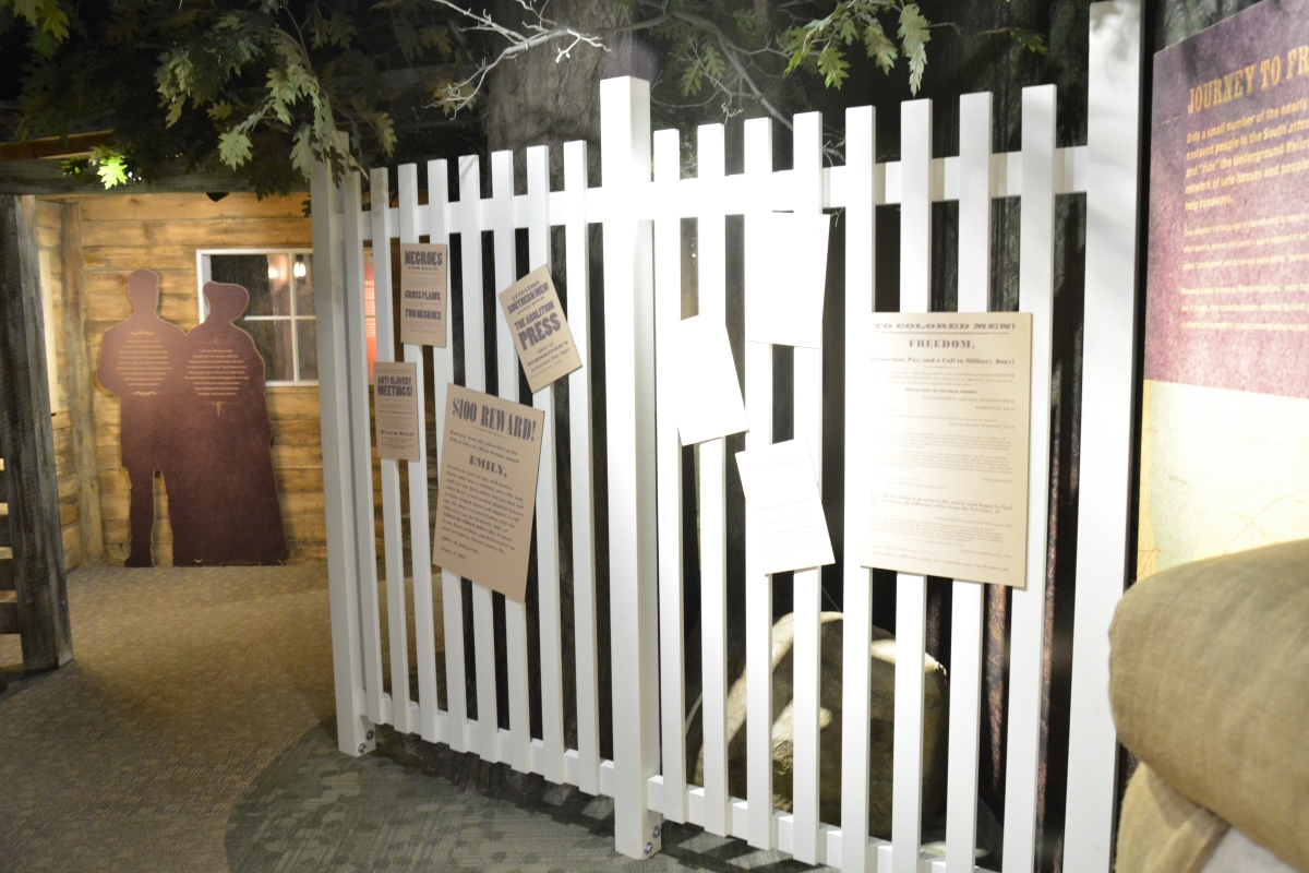 Photo of the Detroit Historical Museum's Doorway to Freedom exhibit. 